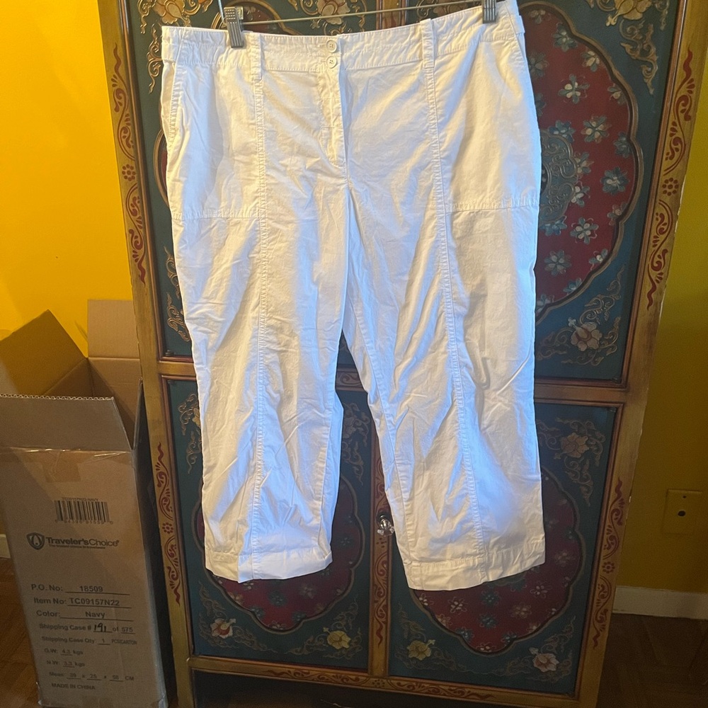Talbots Signature Crisp white casual cropped white pants 14p